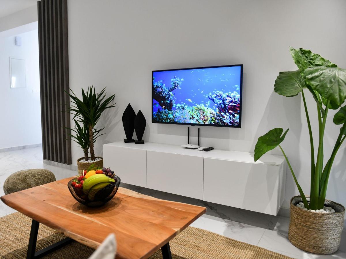 The Room, Suite 14, Leda Gardens Pafos Zewnętrze zdjęcie